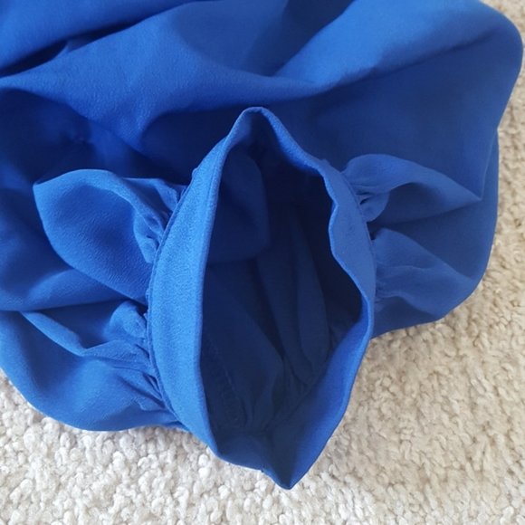 🚫SOLD🚫 Chelsea28 Off the Shoulder Ruffle Sleeve Blouse M - Picture 8 of 10